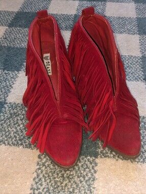 Beast Fashion Red Tassel Fringe Faux Suede Heeled Ankle Booties Size 7